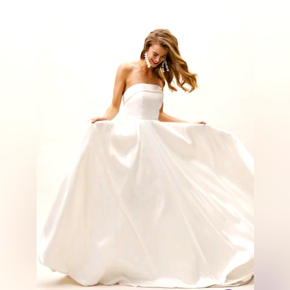 Jenny Yoo Carrington wedding gown